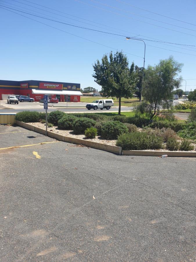 Newell Hwy Caravan Park Parkes Exterior photo